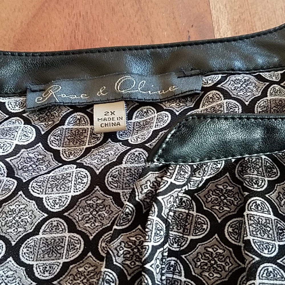 Top, size 2X - Picture 5 of 7